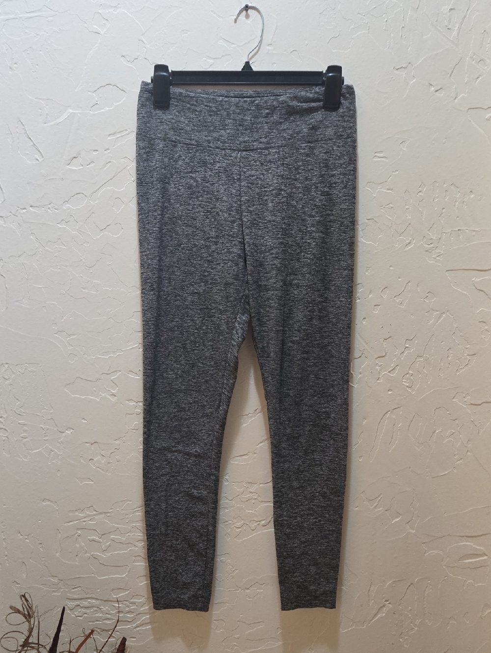 3/$10 No Boundaries Gray Stretch Leggings
